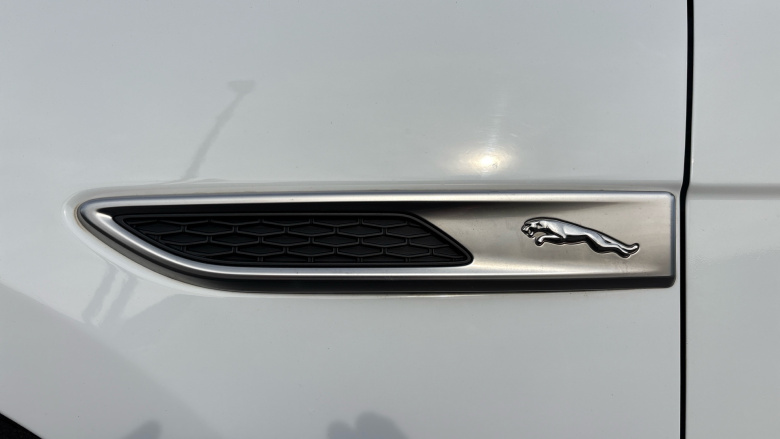 Jaguar F-Pace 2.0 D200 R-Dynamic S 5dr Auto AWD Diesel Estate